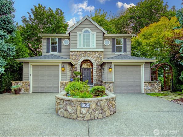 11928 158th Ave NE, Redmond WA 98052