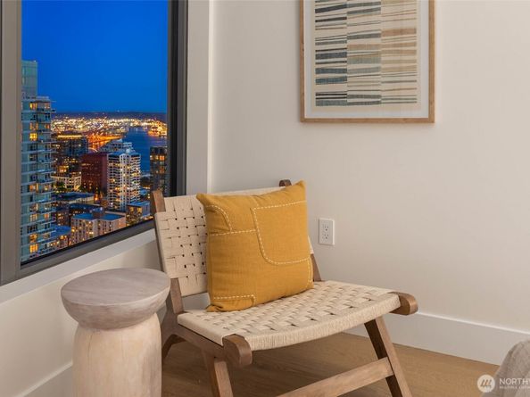 2510 6th Avenue 3902, Seattle WA 98121