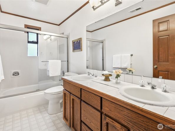 2025 143rd Place SE, Mill Creek WA 98012