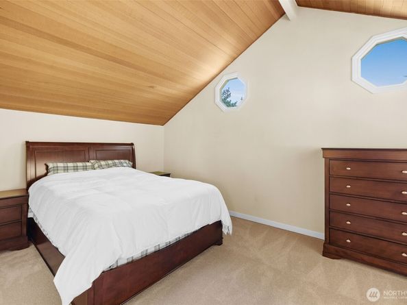 12424 106th Place NE, Kirkland WA 98034