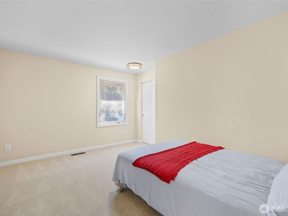 12424 106th Place NE, Kirkland WA 98034