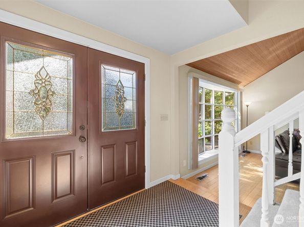12424 106th Place NE, Kirkland WA 98034