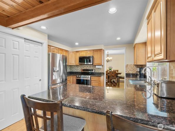 12424 106th Place NE, Kirkland WA 98034