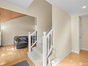 12424 106th Place NE, Kirkland WA 98034