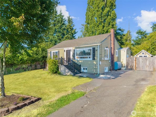 12246 20th Avenue S, Seattle WA 98168