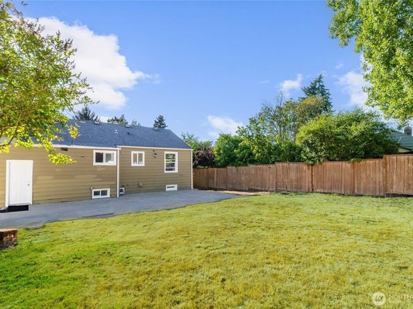 12246 20th Avenue S, Seattle WA 98168