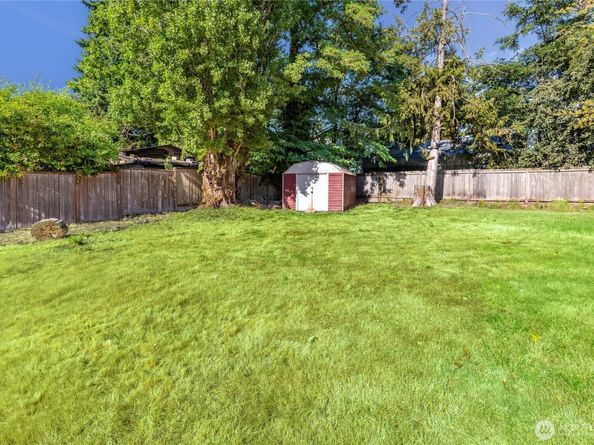 12246 20th Avenue S, Seattle WA 98168