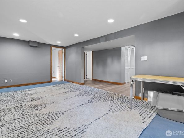 12246 20th Avenue S, Seattle WA 98168
