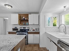 12246 20th Avenue S, Seattle WA 98168