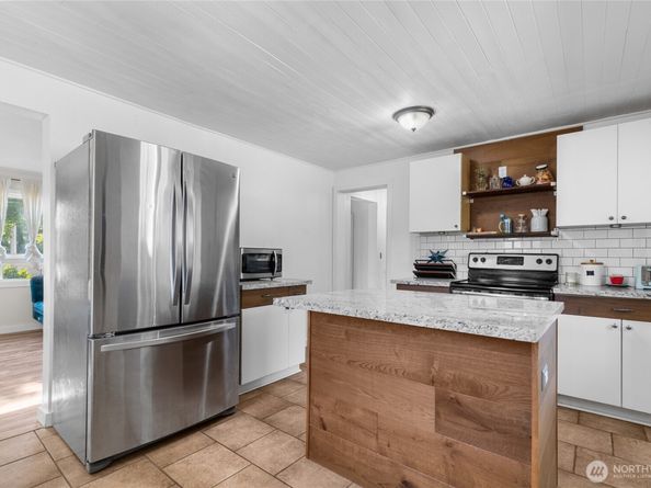 12246 20th Avenue S, Seattle WA 98168