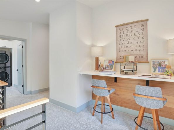 5202 Forest Avenue SE, Mercer Island WA 98040
