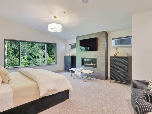 5202 Forest Avenue SE, Mercer Island WA 98040