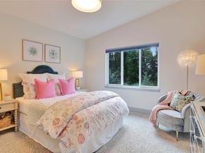 5202 Forest Avenue SE, Mercer Island WA 98040