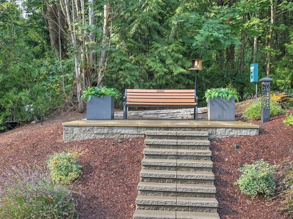 5202 Forest Avenue SE, Mercer Island WA 98040