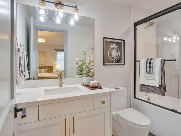5202 Forest Avenue SE, Mercer Island WA 98040