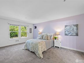 10500 NE 221st Lane 202, Redmond WA 98053