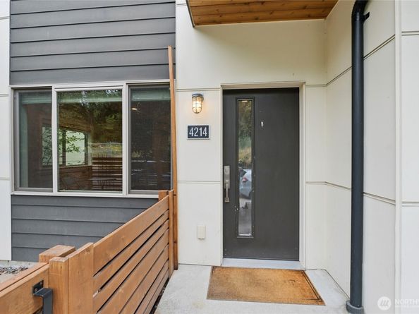 4214 S Trenton Street, Seattle WA 98118