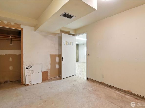2650 120th Avenue NE, Bellevue WA 98005