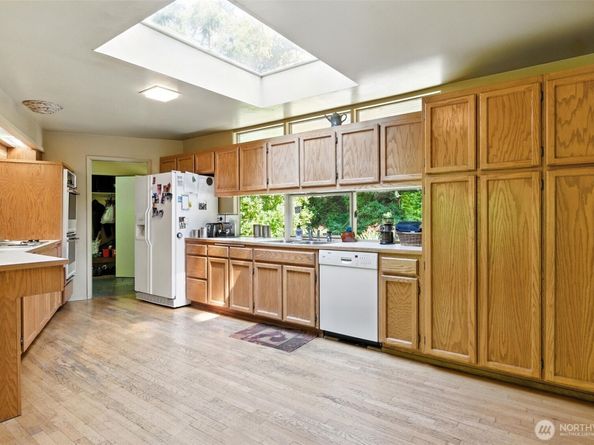 2650 120th Avenue NE, Bellevue WA 98005