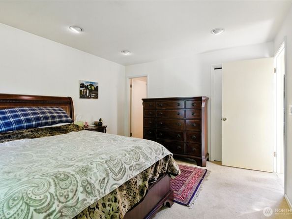 2650 120th Avenue NE, Bellevue WA 98005