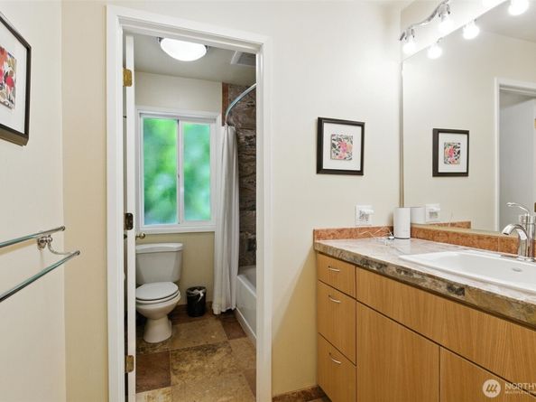 2650 120th Avenue NE, Bellevue WA 98005