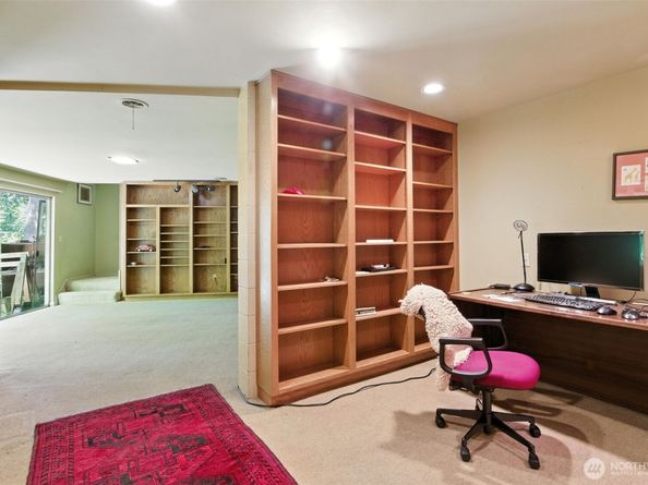 2650 120th Avenue NE, Bellevue WA 98005