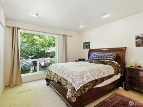 2650 120th Avenue NE, Bellevue WA 98005