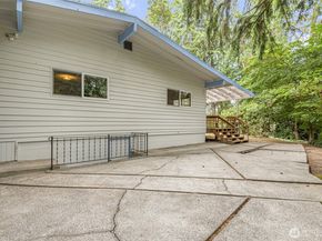 5531 NE 193rd Street, Kenmore WA 98028