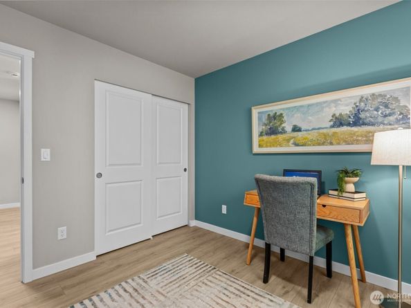 110 B 169th Place SW, Bothell WA 98012
