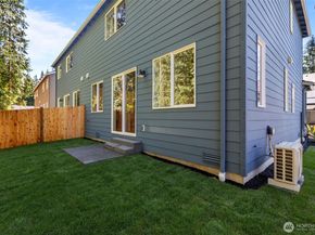 110 B 169th Place SW, Bothell WA 98012