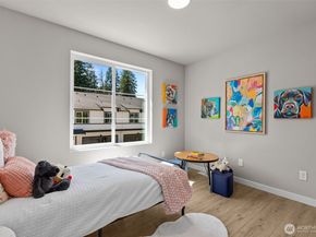110 B 169th Place SW, Bothell WA 98012