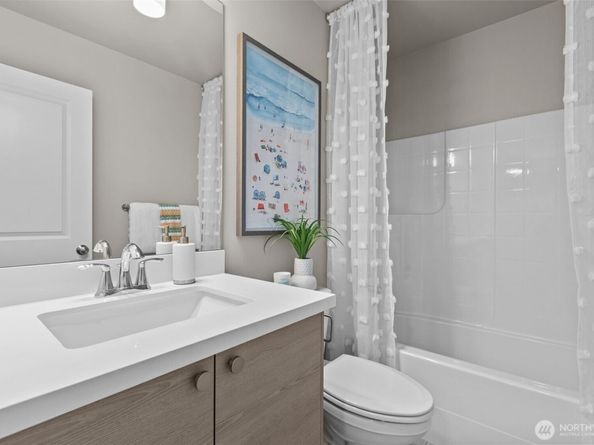 110 B 169th Place SW, Bothell WA 98012