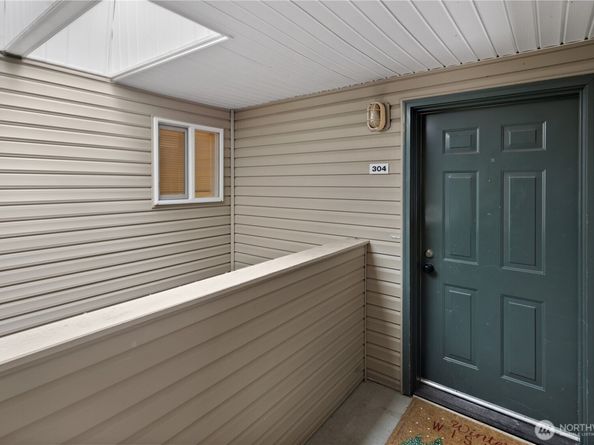 2001 120th PL SE 6304, Everett WA 98208