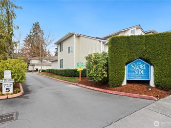 2001 120th PL SE