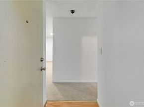 17527 149th Avenue SE B12, Renton WA 98058