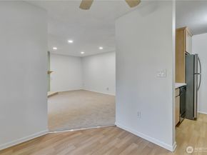 17527 149th Avenue SE B12, Renton WA 98058