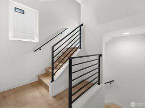 1412 N 47th Street A, Seattle WA 98103