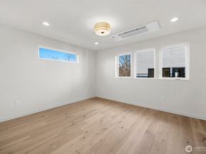 1412 N 47th Street A, Seattle WA 98103