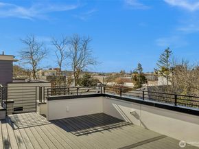 1412 N 47th Street A, Seattle WA 98103