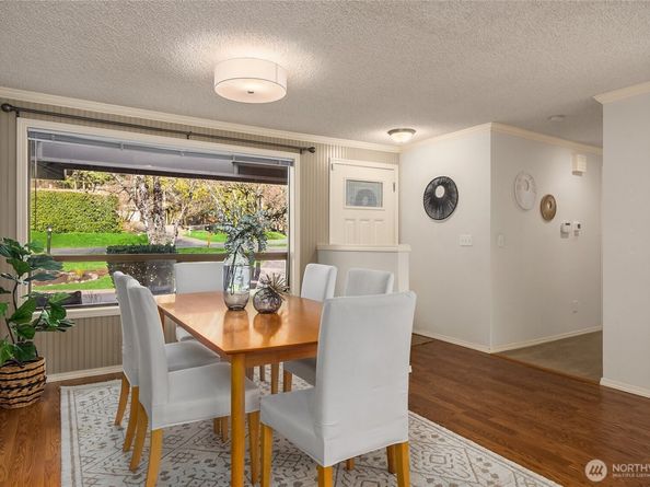 5344 Ruby Place NE, Bainbridge Island WA 98110