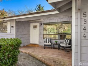 5344 Ruby Place NE, Bainbridge Island WA 98110