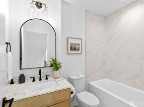 2538 14th Avenue W C, Seattle WA 98119