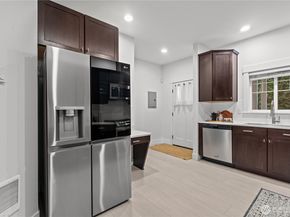 4854 Delridge Way SW B, Seattle WA 98106