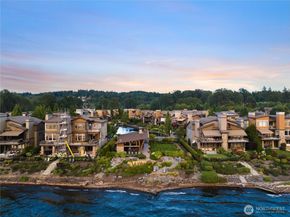 1211 N 42nd Place, Renton WA 98056