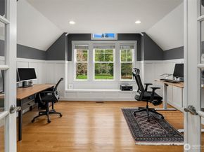 6591 156th Avenue SE, Bellevue WA 98006