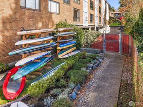 6225 Lake Washington Boulevard NE 208, Kirkland WA 98033