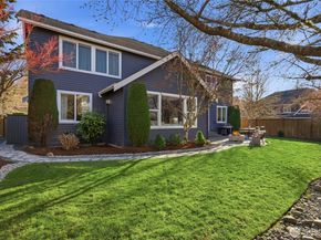 25902 NE 1st Place, Sammamish WA 98074