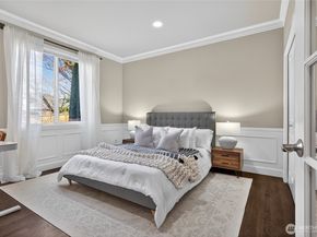 25902 NE 1st Place, Sammamish WA 98074