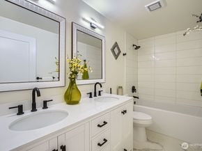 5930 18th Avenue S, Seattle WA 98108