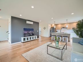 5930 18th Avenue S, Seattle WA 98108